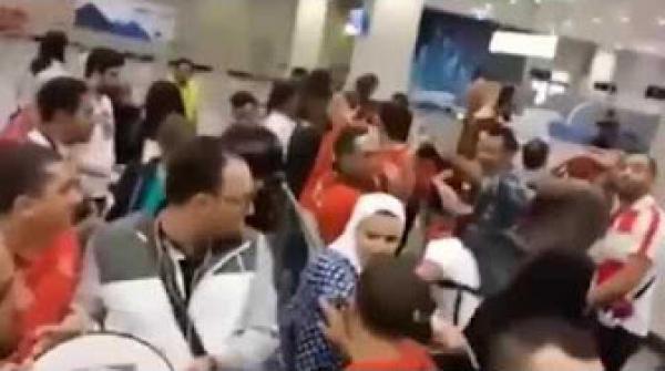 بالفيديو: الجماهير المغربية تصل لمصر لمساندة الوداد في النهائي ضد الأهلي
