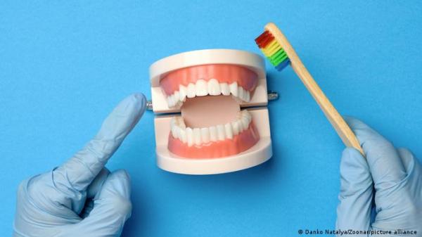 خمس وصفات منزلية سهلة لعلاج التهاب اللثة