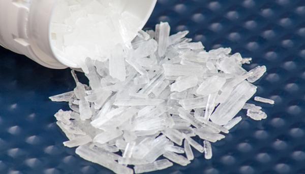 "النفاخة"..مخدر جديد ينتشر بين الشباب والمراهقين في المغرب