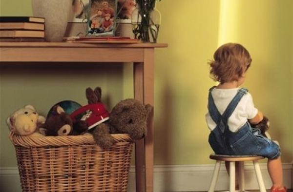 ما أفضل طريقة لتأديب الطفل الشقي؟