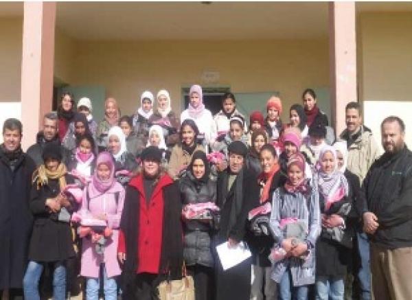 ألبسة شتوية لتلميذات العالم القروي بصفرو