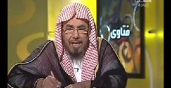 بالفيديو.. سيدة تنذر ذبح حمار فرحا بموت زوجها الأول