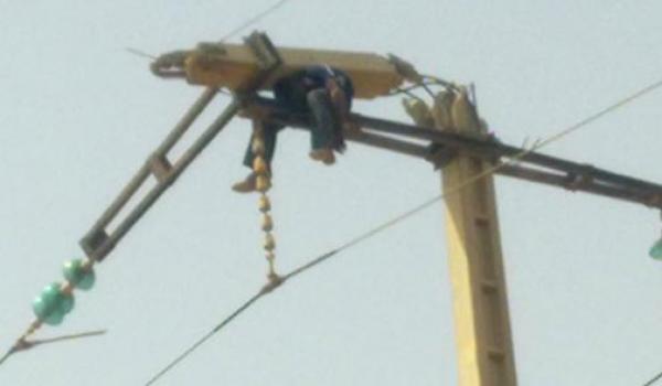 الهالك معلقا في السماء