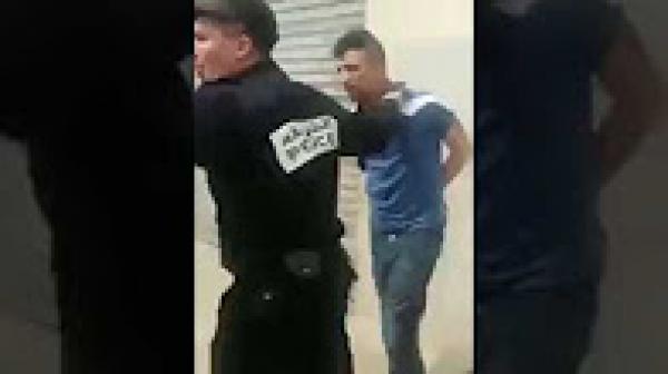 لحظة القبض علي شفار كريسا مول الطاكسي في وجدة