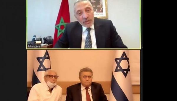 وزير الصناعة والتجارة الإسرائيلي عمير بيريتس يتحدث بالدارجة مع مولاي حفيظ العلمي