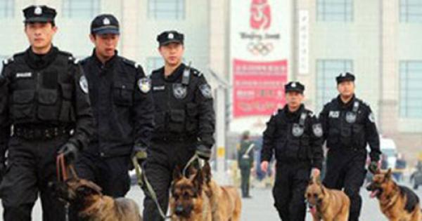 امرأة صينية اقتلعت عينيْ طفل للمتاجرة بهما