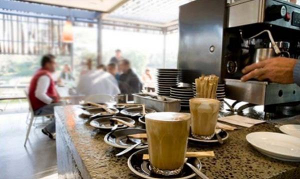 أرباب المقاهي يهددون بمقاطعة "سيدي علي" و مشروب غازي وهذا هو مطلبهم