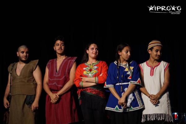 تألق مسرحية "نجمة" بمهرجان اكادير للمسرح الجامعي يكسر نمطية التخصص الجامعي ويفتح آفاق إبداعية واعدة للطلاب