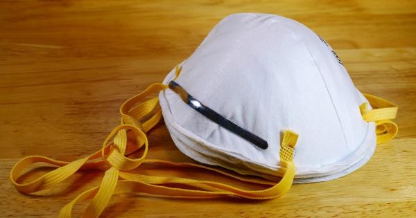 هل تحمي جميع "الكمامات" من سلالة كورونا الجديدة.. السلطات الفرنسية تجيب وتخرج بهذه التوصيات