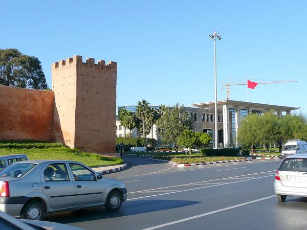 هكذا اشترى زعيم حزب سياسي حيا آهلا بالسكان بـ14 درهما للمتر