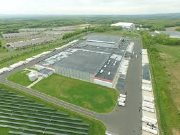 الحكومة تعطي الضوء الأخضر لتوسعة المنطقة الحرة "طنجة أطوموتيف سيتي"