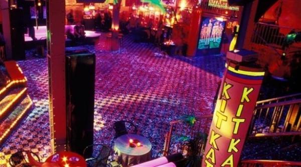 نادي ليلي شهير بألمانيا يتحول إلى مركز لفحص كورونا