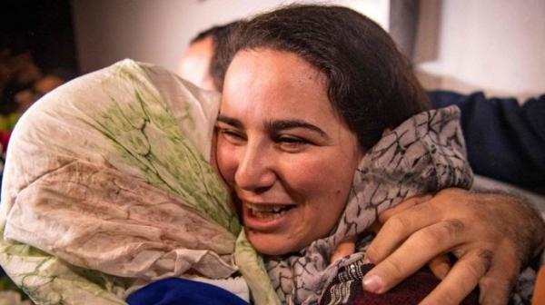 هذا ما قاله طبيب "هاجر الريسوني" بعد العفو الملكي عنه