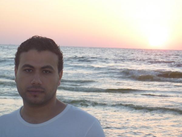 إنه فقط مغربي