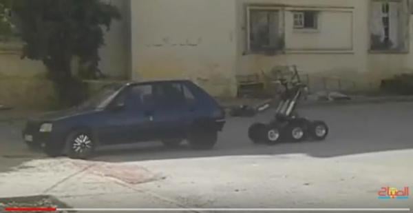 بالفيديو ..لحظة تفجير صندوق سيارة الإرهابيين بفاس للاشتباه في تفخيخها