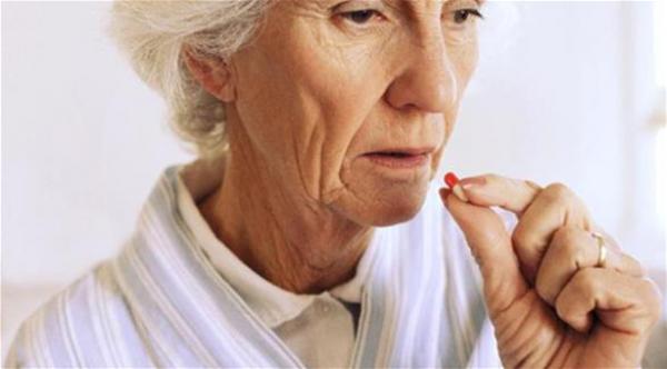 دراسة: مفعول الأدوية أقوى لدى كبار السن