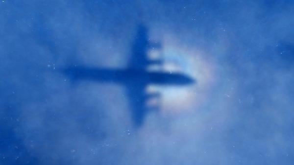 الجيش المصري يعثر على أجزاء من حطام الطائرة المنكوبة