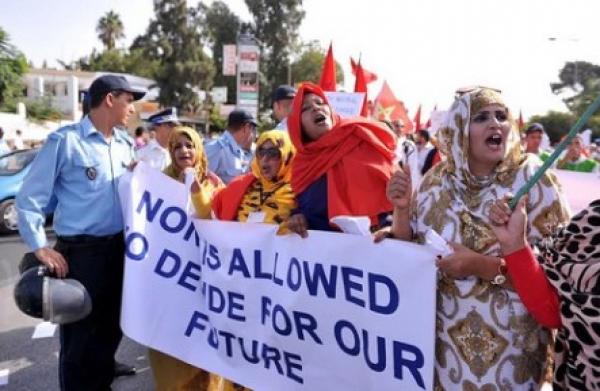 شوارع الرباط تهتز على وقع مسيرة احتجاجية شارك فيها الآلاف من المغاربة للتنديد بموقف السويد الداعم لـ"البوليساريو"