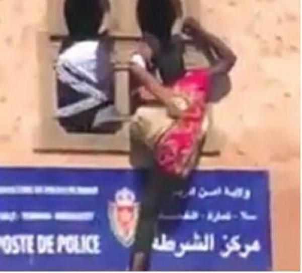 بالفيديو: مهاجرة أفريقية تحاول الانتحار بمخفر للشرطة بالرباط ورجل أمن ينقذها في عمل بطولي