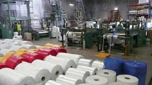 في عملية منسقة...تفكيك مصنع سري لإنتاج الأكياس البلاستيكية وحجز كمية ضخمة منها