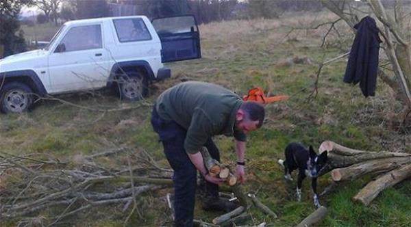بريطاني يخفي الطعام في مخابىء سرية استعداداً لنهاية العالم