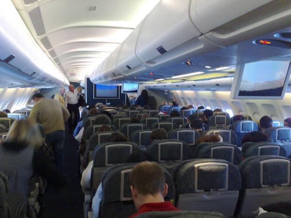 هل هناك حد أقصى لسرعة الطائرة؟