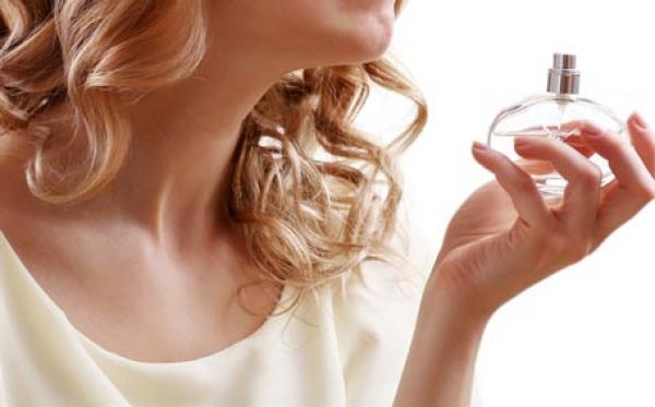 عطر يبث عبقه كلما زاد التعرق