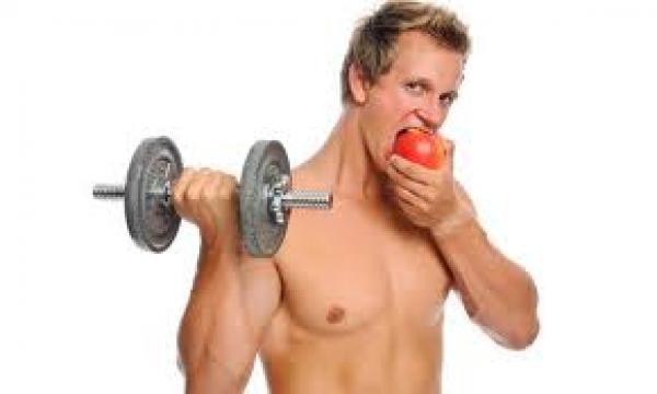 الرجال في منتصف العمر يحتاجون البروتين لبناء العضلات