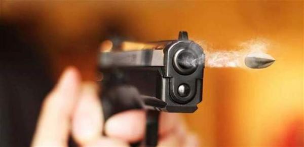 إطلاق النار على لص مسلح وخطير بدرب السلطان كان على وشك الفتك بمواطنين ورجال أمن