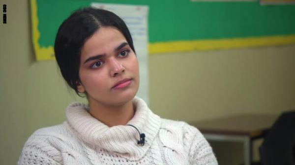 الفتاة السعودية الهاربة "رهف" تصدم متابعيها باعتراف جنسي غير متوقع