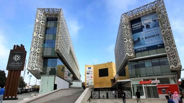 بعد تخفيف الحجر الصحي.. المراكز التجارية تستقطب من جديد روادها من عشاق التسوق