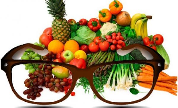 أفضل الاغذية لتعزيز صحة العيون وتحسين الرؤية