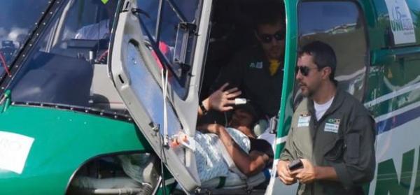 نقل "المصاب" نيمار بطائرة مروحية الى منزله 