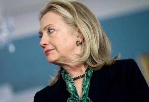 تطورات الحالة الصحية لهيلاري كلينتون بعد إصابتها بالتهاب رئوي