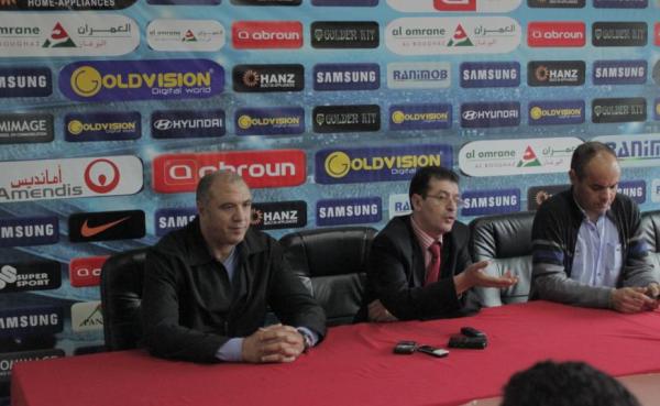  رئيس المغرب التطواني عبد المالك أبرون يتحدث للصحافة - عدسة : ع. الذهبي