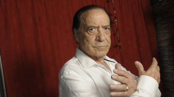 وفاة أسطورة التانغو ومصمم الرقصات الأرجنتيني خوان كارلوس كوبس بفيروس كورونا