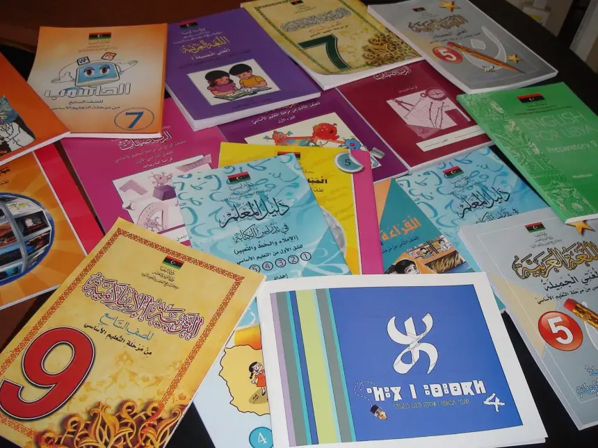 سابقة في دولة عربية.. اعتقال وزير التعليم بسبب عجزه عن توفير الكتب المدرسية للتلاميذ