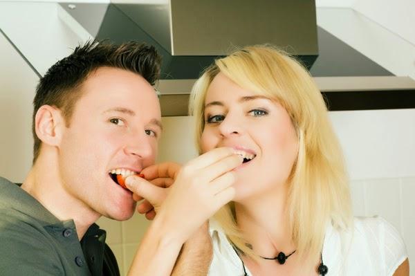 أطعمة لا غنى عنها قبل العلاقة الزوجية