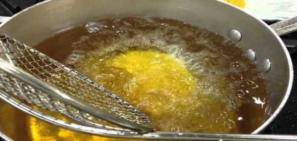 تزامنا مع المولد النبوي...شخص بفاس يستغل نوم زوجته ليصب على وجهها الزيت المغلي