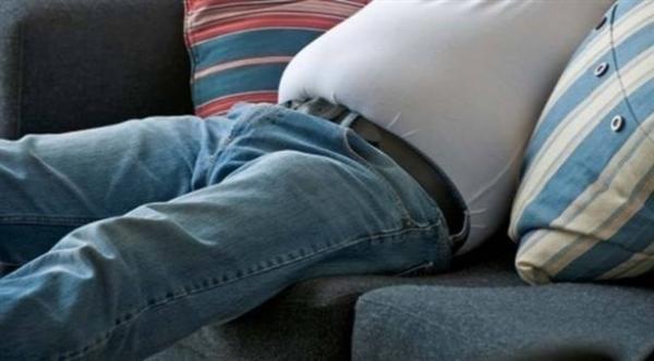لهذه الأسباب تتراكم الدهون حول البطن