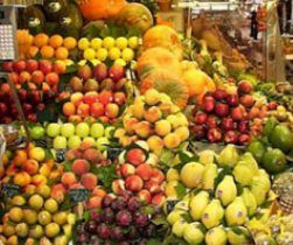 دراسة تحذر من مخاطر صحية كامنة فى الخضروات والفاكهة والأرز الباسماتى