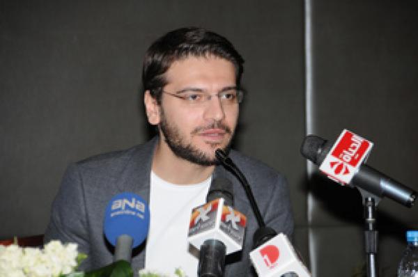 سامي يوسف : لست مطرب الإسلام ولا أُتاجر بالدين في ألبوماتي