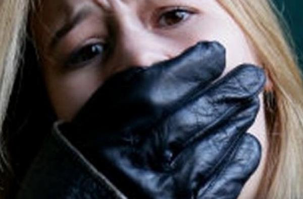 العروي : محاولة اختطاف فتاة قاصر بالقوة أمام الملأ وجهات تضغط من أجل طي الملف