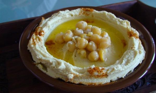 أطعمة لعلاج 7 حالات منها الصداع النصفي وآلام العضلات