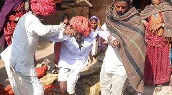  فوجئ الجميع قبل لحظات من إحراق الجثمان بالنيران بـالجد يتحرك (دايلي ميل) 