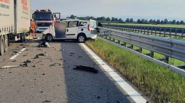 فاجعة... حادثة بين سيارة تقل عمال بناء وشاحنة بإيطاليا تسفر عن مصرع 5 أشخاص بينهم مهاجران مغربيان