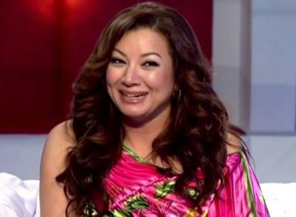 بعد دعوتها الشباب لمشاهدة الأفلام الإباحية، طبيب يرد علميا على الممثلة انتصار