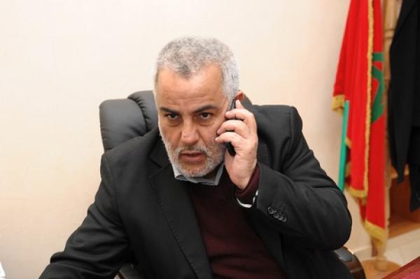 بنكيران يقيل صحافيا سأله حول صمته عن فضيحة فاتورة "الشكولاتة