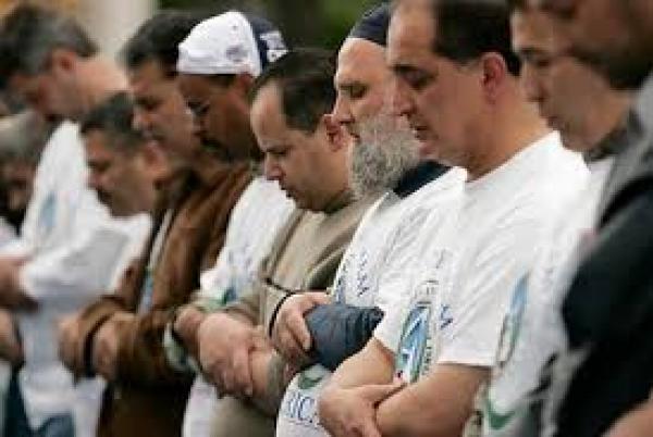 تغيير في طريقة تعويض المشفعين المغاربة المتوجهين إلى الخارج خلال شهر رمضان