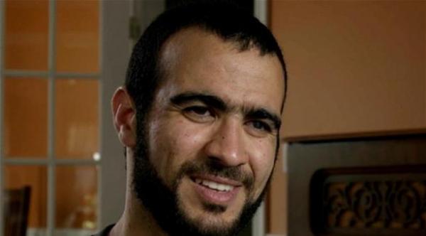 سجين سابق في غوانتانامو يخطب ناشطة حقوقية